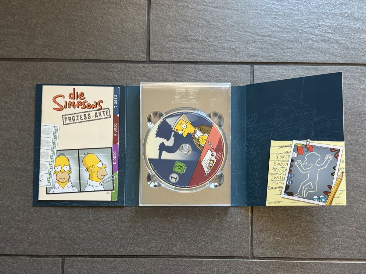 Alle DVDs: Die Simpsons DVD Collection – Gebraucht aus Zürich von cENS0R 7