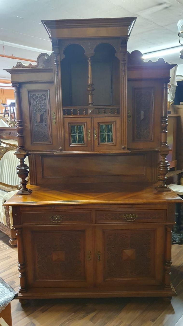 Credenze: ALTE STILL BUFFETSCHRANK – Usato da Dietikon venduto da brocki-eyra 1