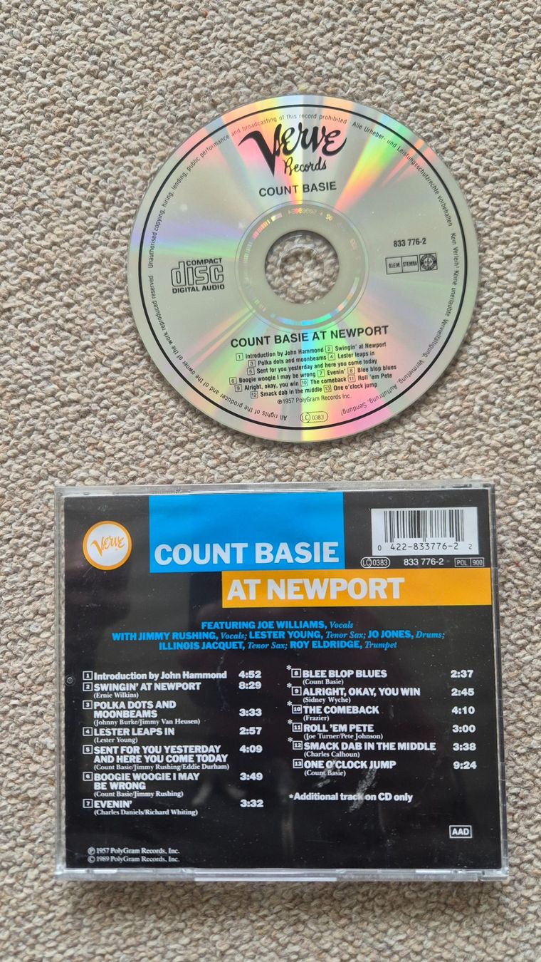 CDs: COUNT BASIE - at Newport – Gebraucht aus Therwil von Rubo26 1