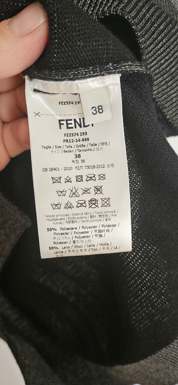 Fendi Maglioni & Felpe: Fendi Strickpullover, Gr.S , grün-schwarz – Usato da Hellbühl venduto da Veci02 3