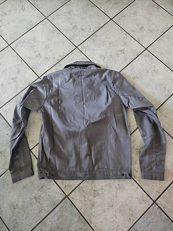 Giacche: Arbeitsjacke – Usato da Sisikon venduto da bryke 1