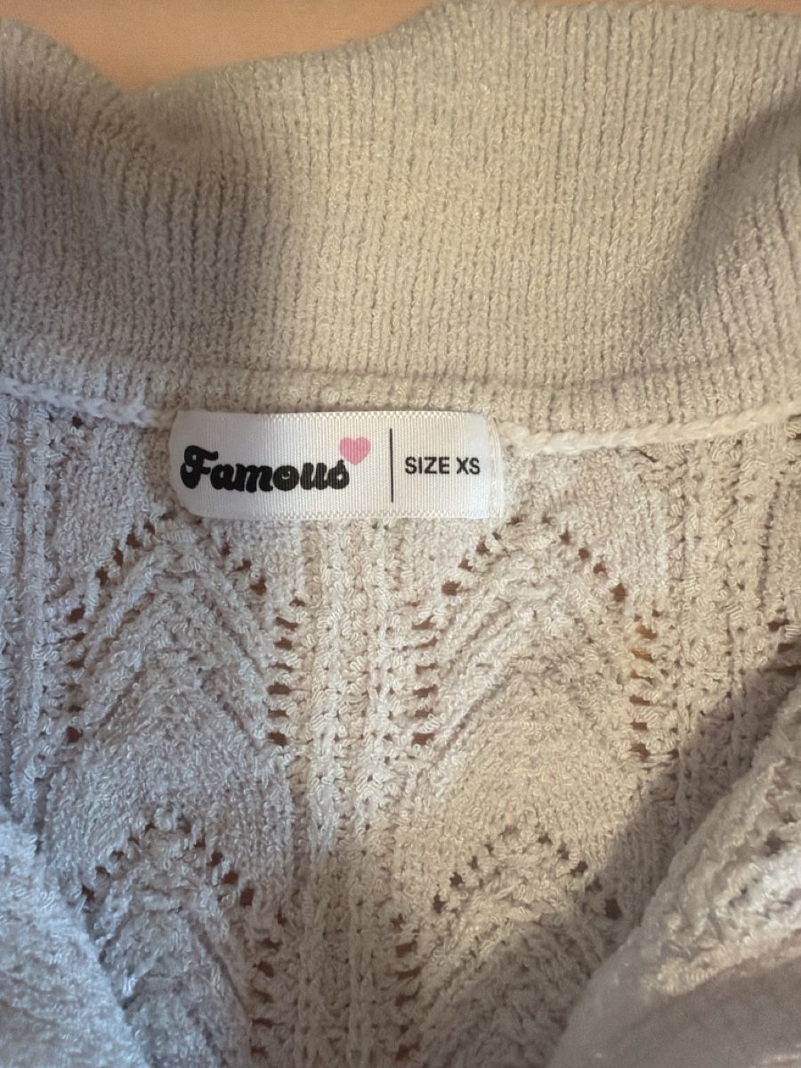 Tops: Damen Stricktop kurzarm Marke Famous Grösse XS  – D'occasion à Mettmenstetten par Sarah.lumiiere 1
