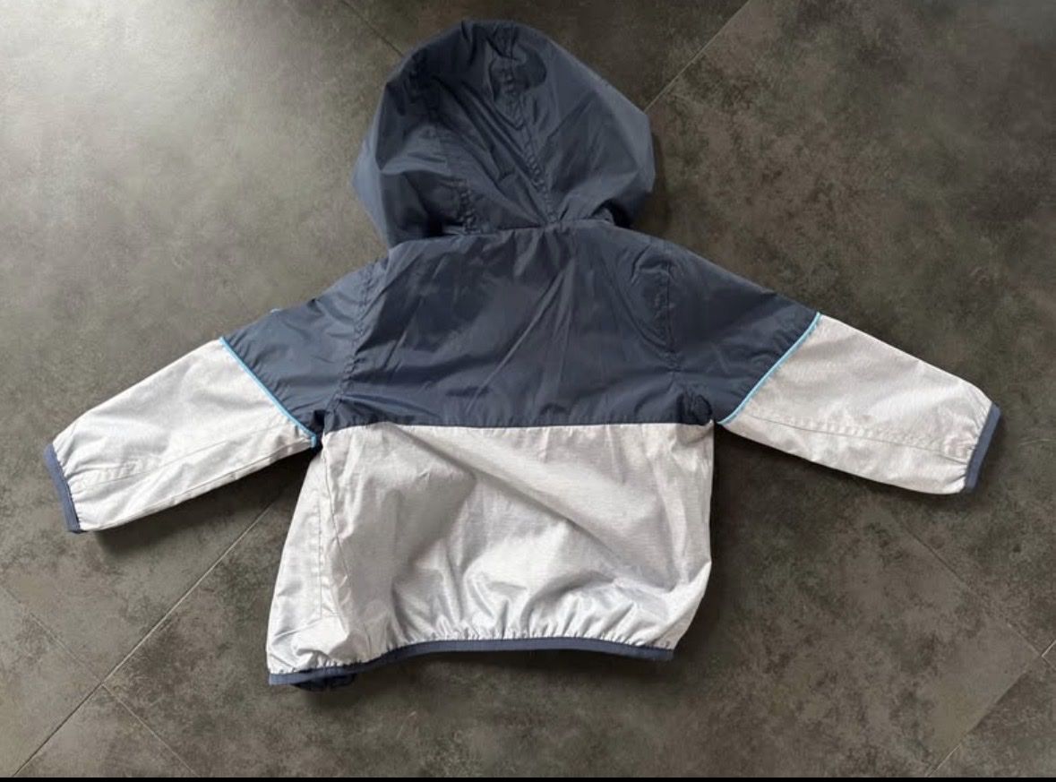 C&A Giacche & Cappotti: Veste enfant imperméable bleu et gris taille 96  – Usato da St-Livres venduto da Cat_jess 1