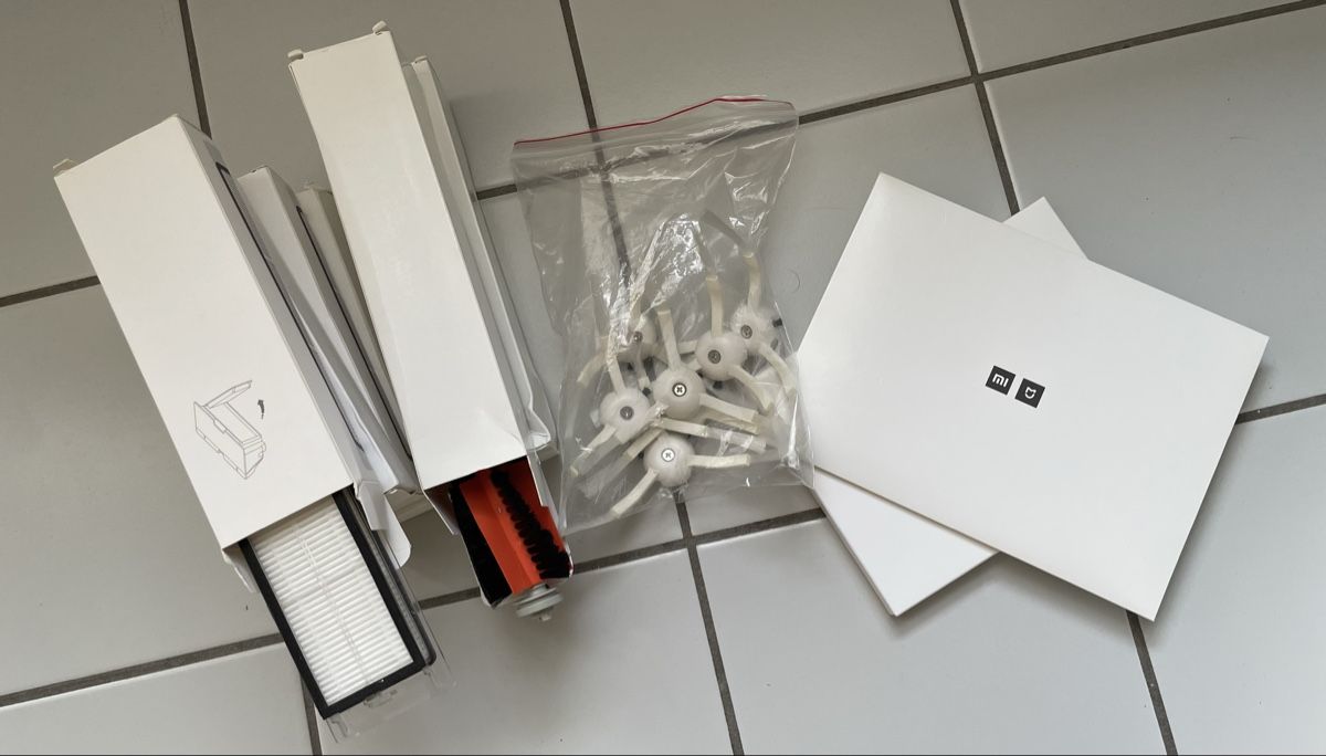 Xiaomi Staubsauger & Zubehör: Xiaomi Mi Robot inkl. diverser Ersatzteile  – Gebraucht aus Moosseedorf von kordi01 1