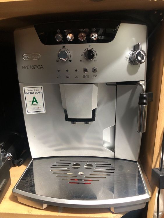 Delonghi Magnifica ab Service Kaufen auf Ricardo