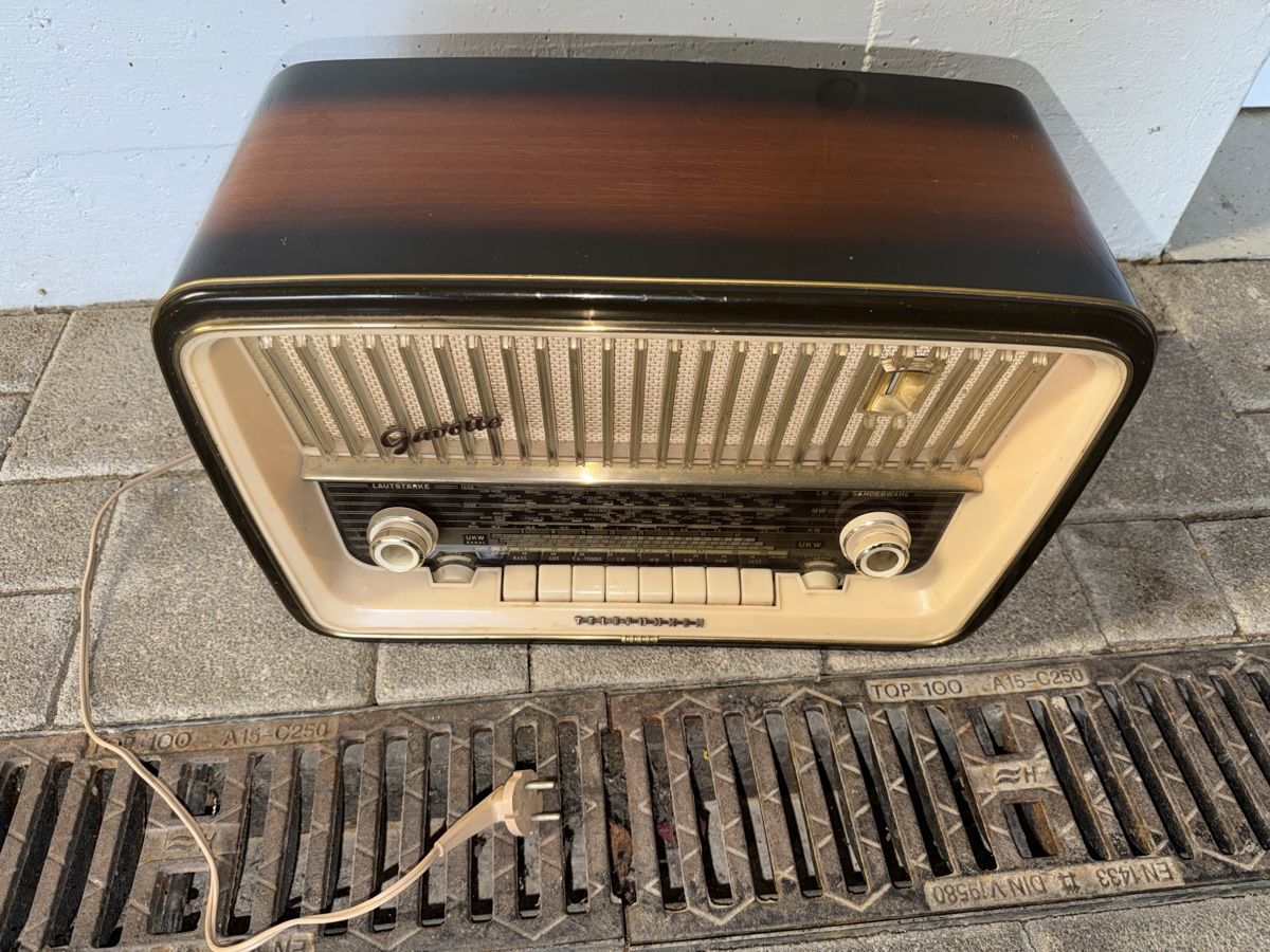 Telefunken Radios: alter Radio – D'occasion à Grosswangen par winkelfeld 4