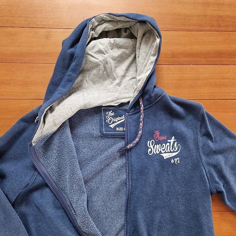 Pullover & Sweatshirts: Navy blue Jacke Gr. M – Gebraucht aus Muttenz von bebbi523 1