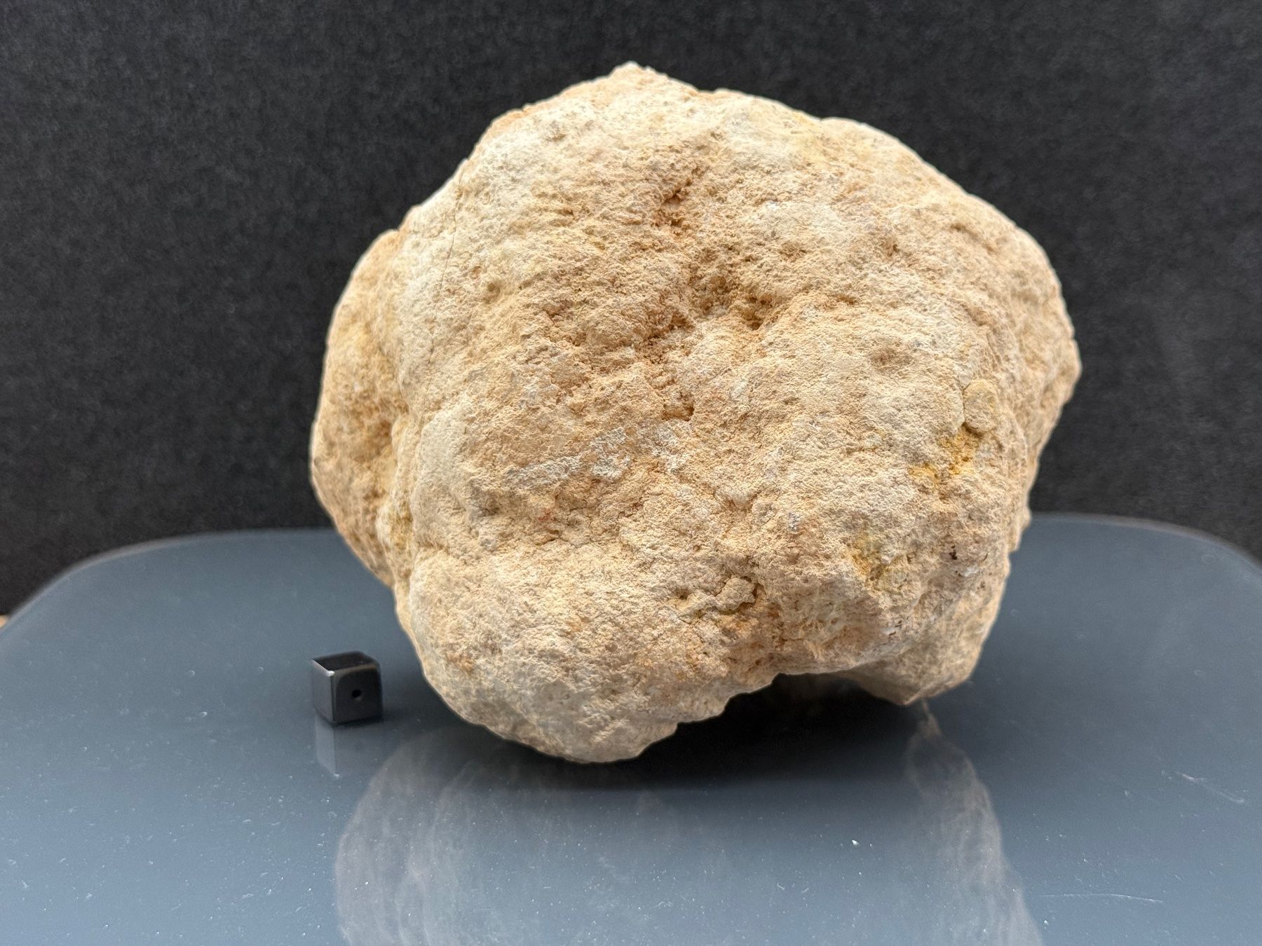 Minerali & Pietre curative: Quartz geode (half) - Mineral – Usato da Vésenaz venduto da RMShop 1