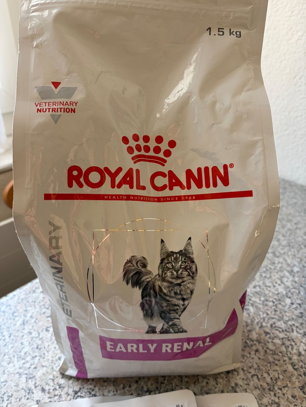 Royal Canin Mangimi: Royal Canin Early Renal Set – Usato da zürich venduto da sunnyredchilli 1