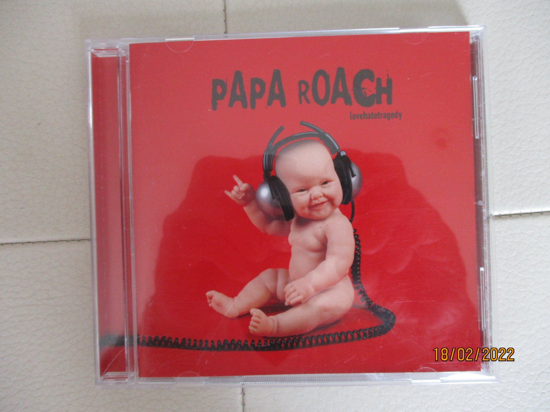 CD: Papa Roach --   Love, Hate, Tradegy – Usato da Liestal venduto da Disc-Point