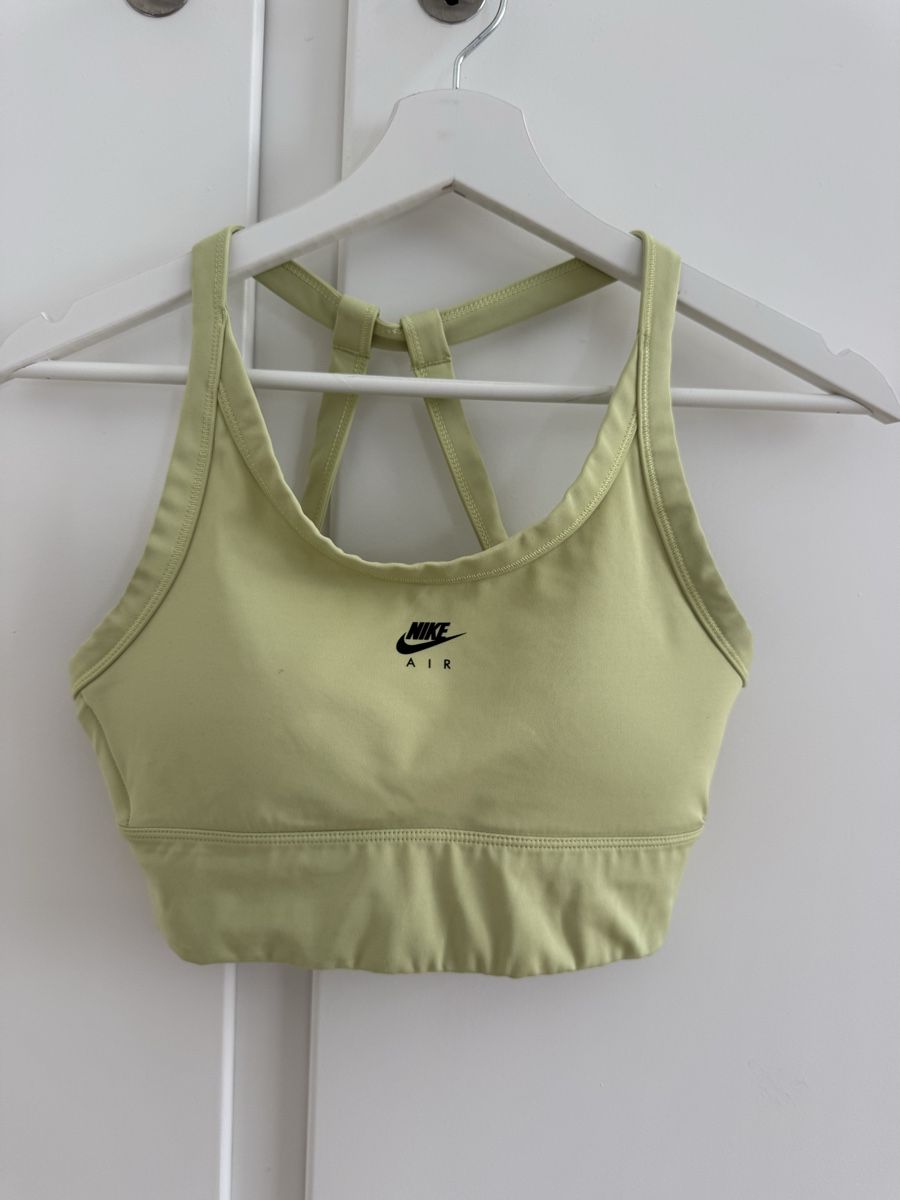 Nike Top: Sport BH – Usato da Zürich venduto da jul_5t9s
