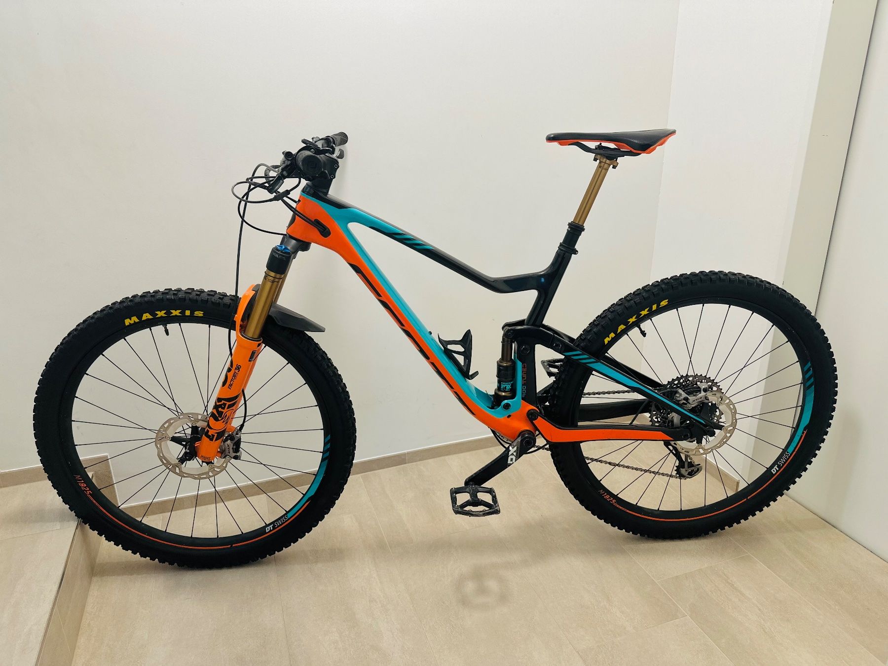 Scott Biciclette: Scott Genius 900 Tuned mit XTR Bremsen – Usato da Sempach venduto da suissero_loco 2