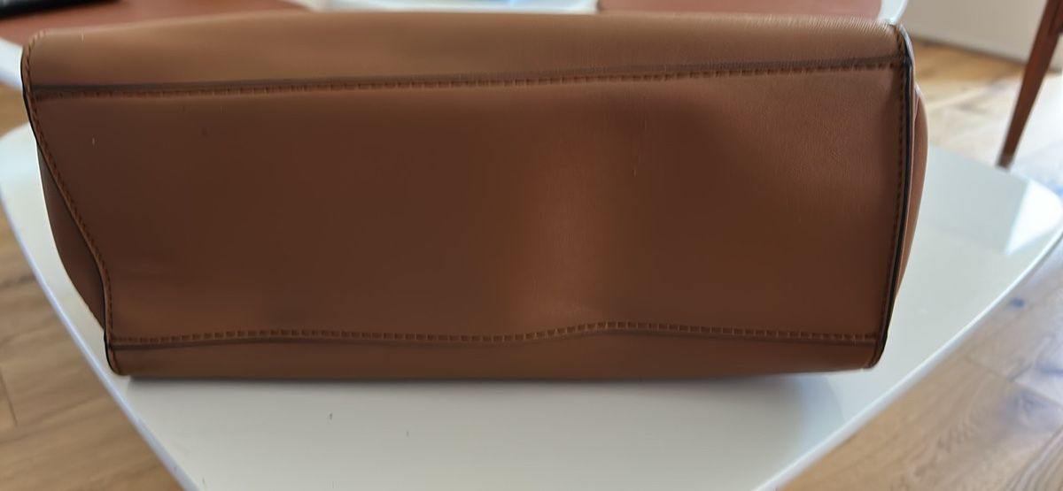 Borse da donna: Guess sac cabas  – Usato da Veytaux venduto da ccristina 2
