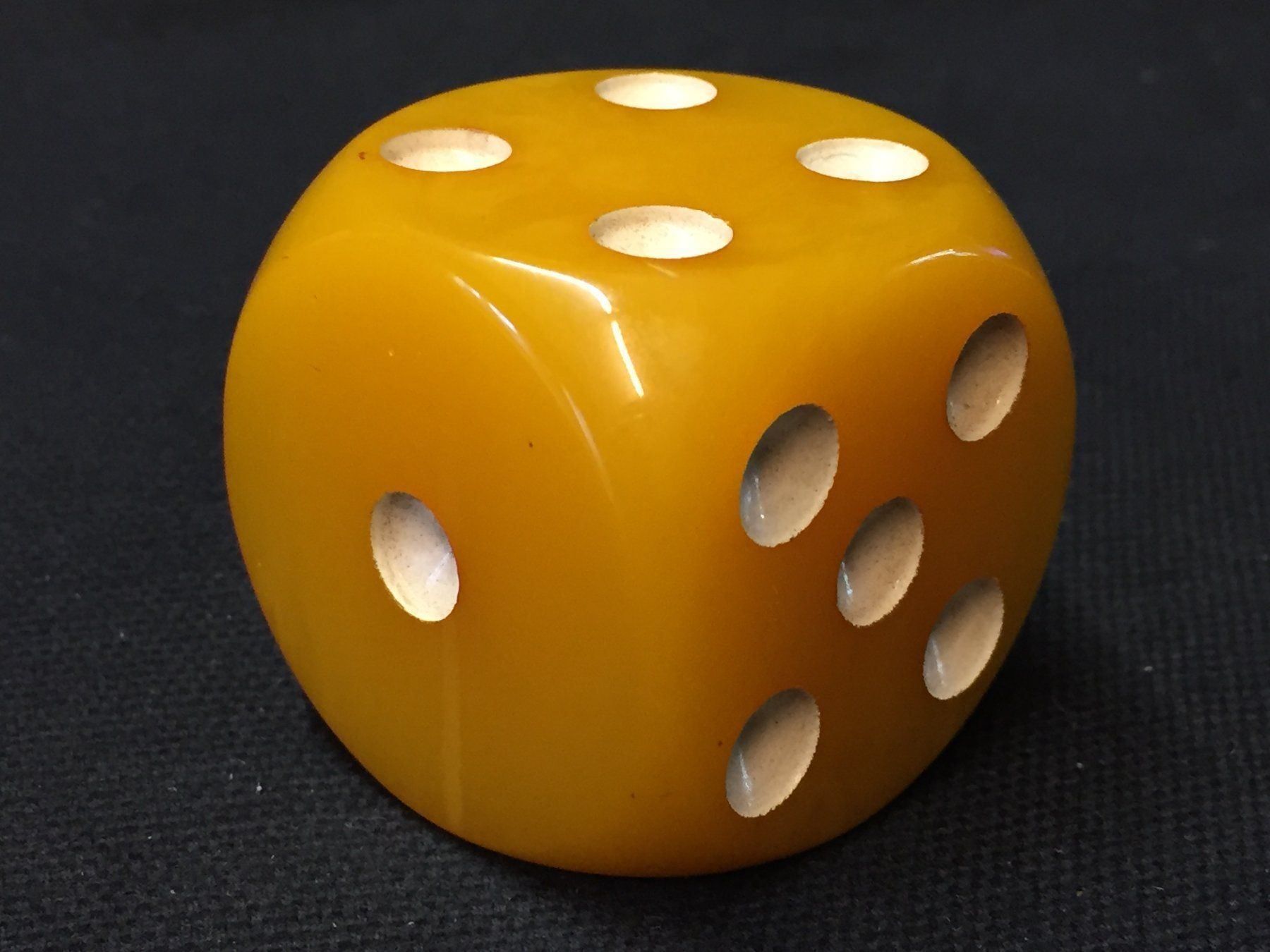 Giochi: Vintage DDR Würfel Bakelit Catalin 4.5cm – Usato da Schaffhausen venduto da vintageville 3