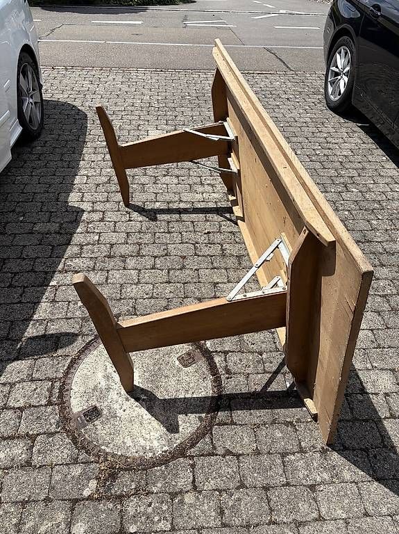 Tische: Holztisch / Festbank – Gebraucht aus Waltenschwil von mattke 2