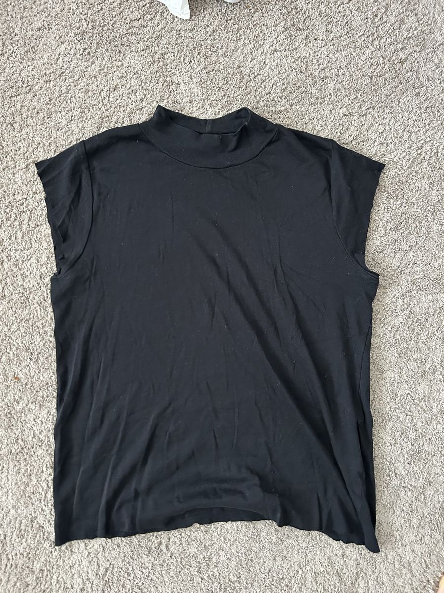 Zara Top: ZARA ärmelloses Top | Gr M – Nuovo (secondo la descrizione) da Kloten venduto da lga_zy7n