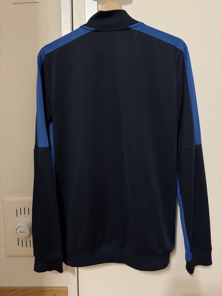 Nike Giacche: FC Zürich Nike Trainingsjacke, Grösse M – Nuovo (secondo la descrizione) da Wallisellen venduto da nic_o08 2