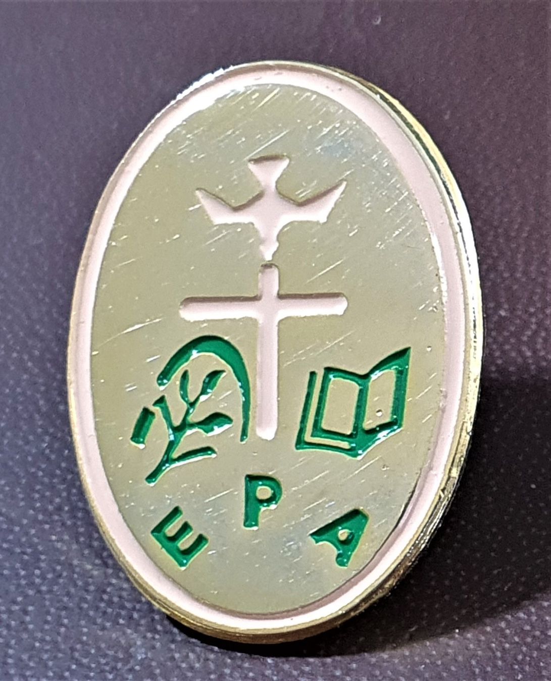 Placchette & Badge: Q929 - Pin Religion Kirche - E P A – Usato da Reinach BL venduto da Boston-Verkauf