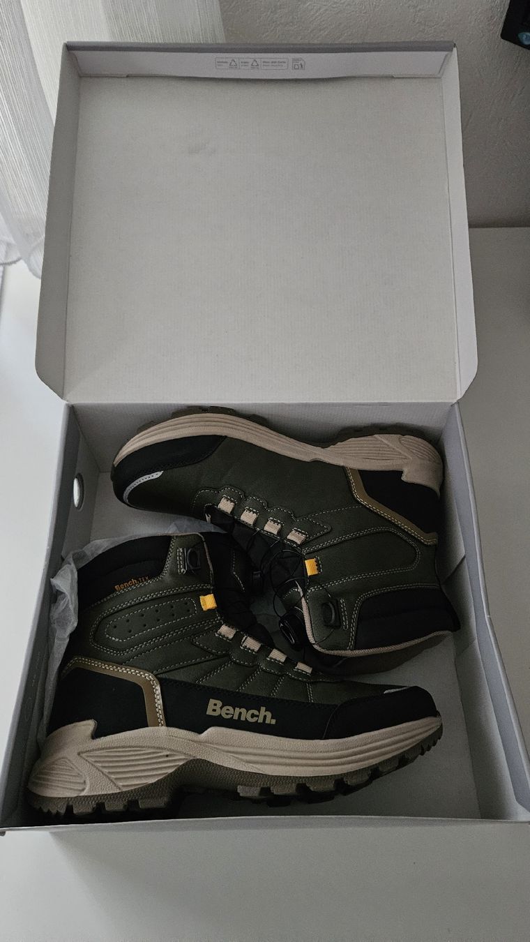 Bench Scarpe da donna: Bench Winterstiefel/Wanderschuhe Gr.38, Neu&Originalverpackt – Nuovo e nell'imballaggio originale da St.Gallen venduto da TyphoonTT 2