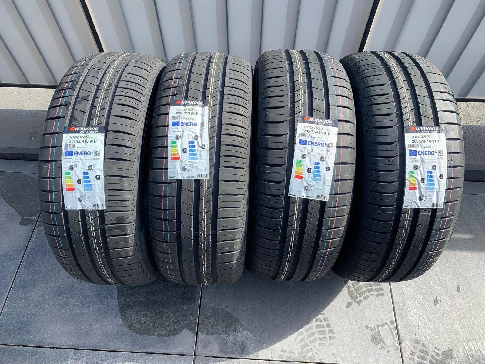 Hankook Pneumatici & Ruote complete: Sommerreifen – Nuovo e nell'imballaggio originale da Einsiedeln venduto da bili98