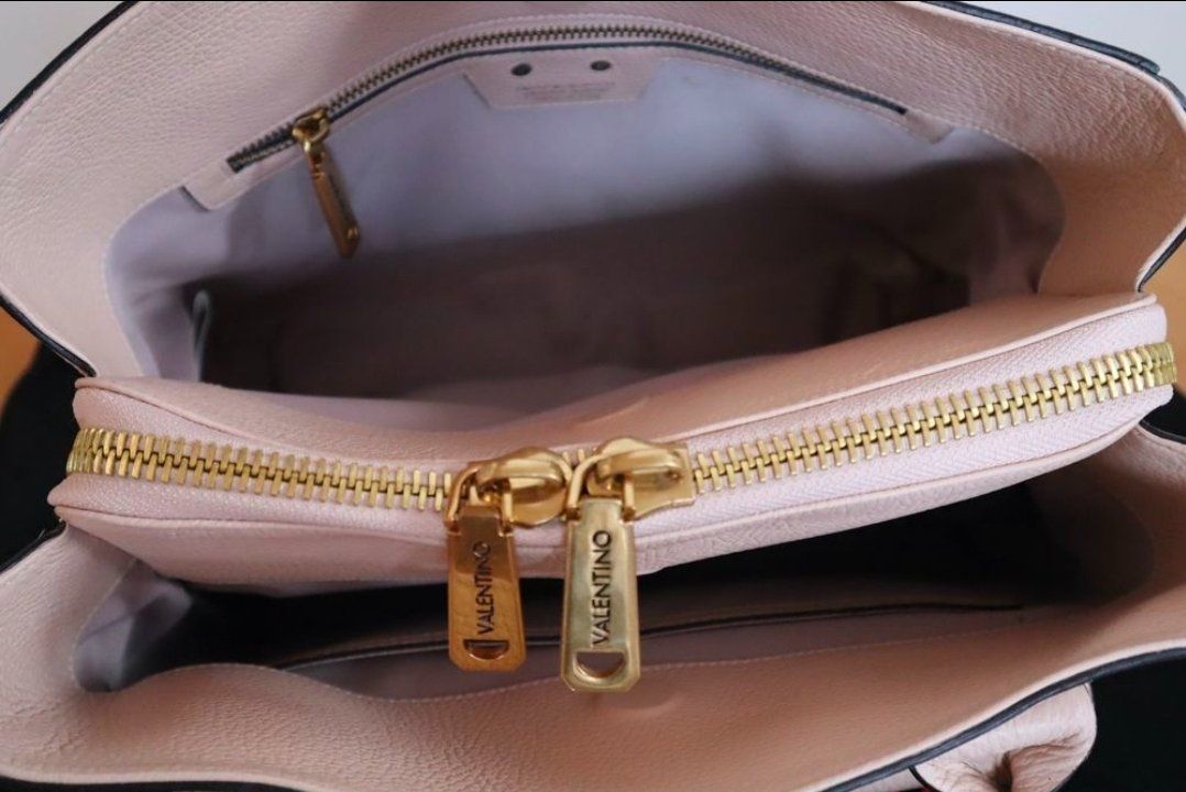 Valentino Taschen für Damen: Wunderschöne Valentino Handasche – Gebraucht aus Schlieren von ela_x7qh 3