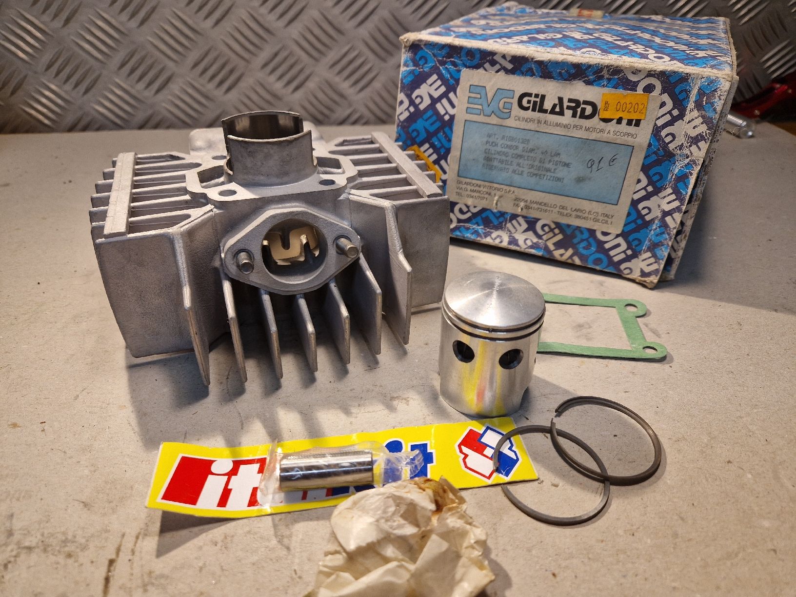 Puch Ciclomotori: NOS Gilardoni 40mm per Puch maxi o simili – Nuovo e nell'imballaggio originale da Breno venduto da BorioliD