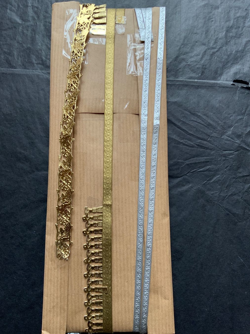 Tutte le decorazioni: Alte Dresdner Pappe Bänder zum basteln – Usato da Hofstetten SO venduto da zimtschnitte17 2