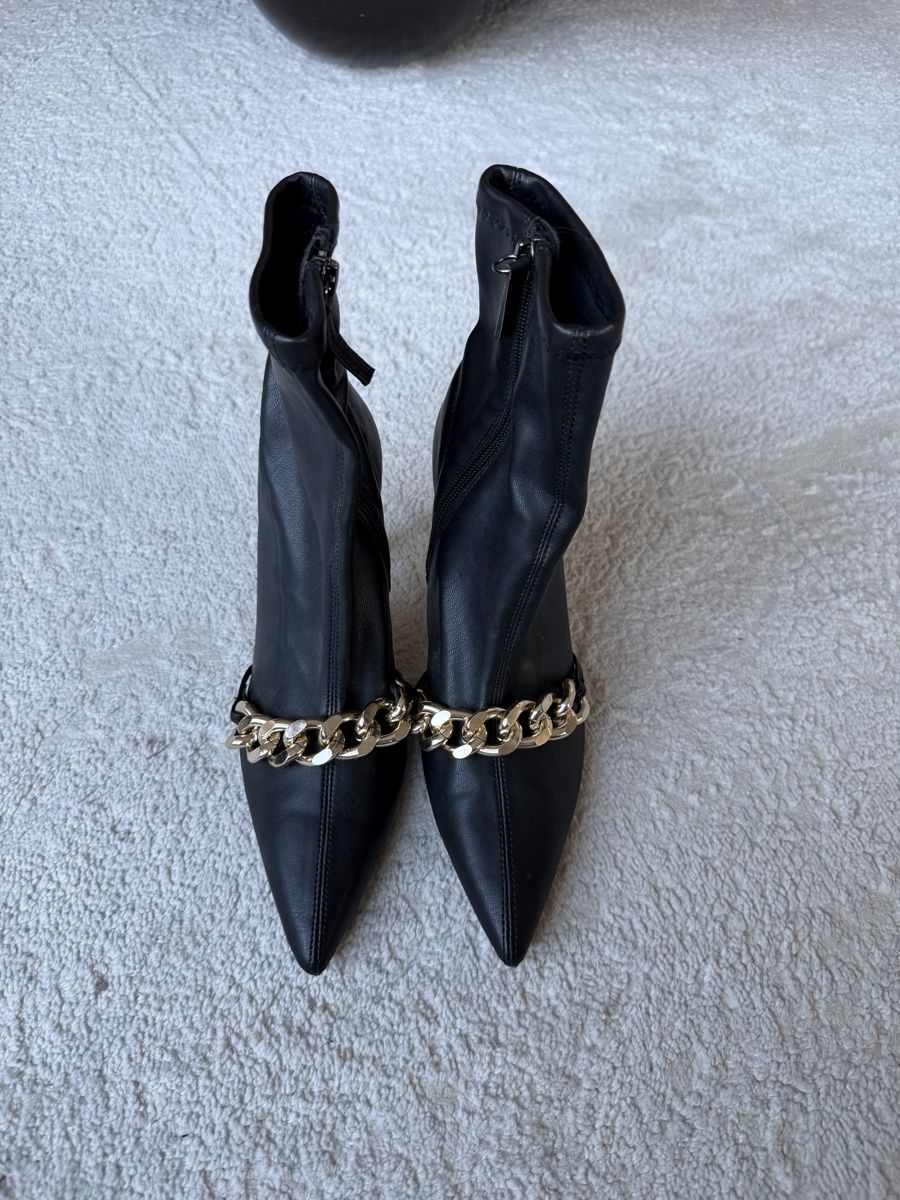Zara Scarpe da donna: ZARA Boots Black Chain, size 37 – Usato da Dübendorf venduto da ilianalou 2