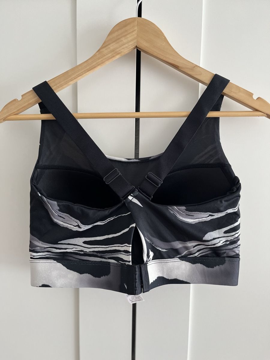 Altra biancheria intima: Sport BH Gr. L – Usato da Escholzmatt venduto da Sarah_ 1