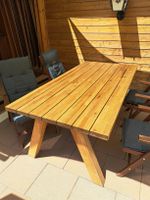 ROBUSTER GARTENTISCH / HOLZTISCH