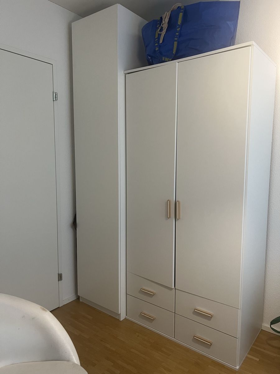 Armoires: 2 Schränke – D'occasion à Zürich par lri_vc9h