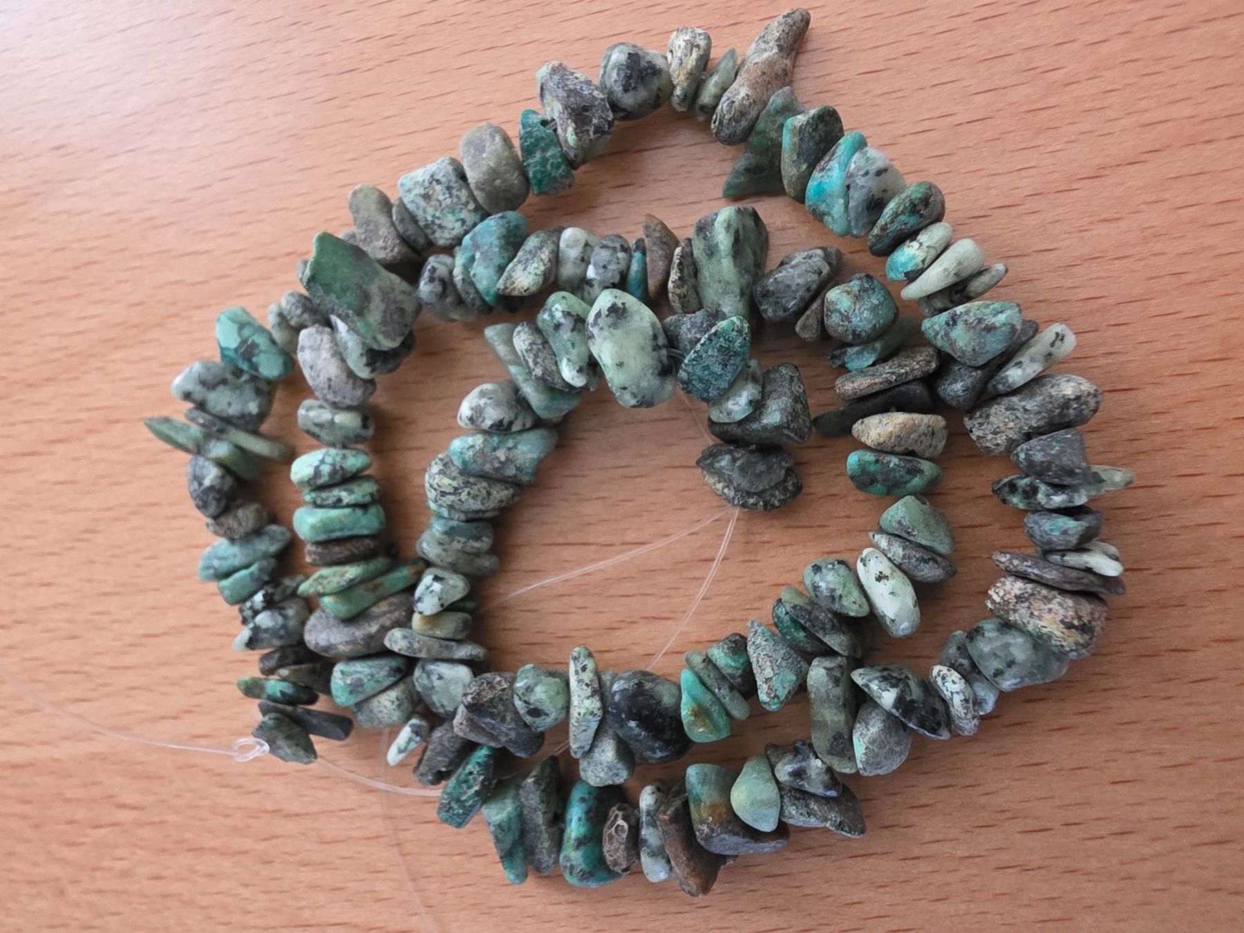 Minerali & Pietre curative: Afrika Türkis Splitter ca. 5-11mm. Strang – Nuovo e nell'imballaggio originale da Menziken venduto da Mirager 1