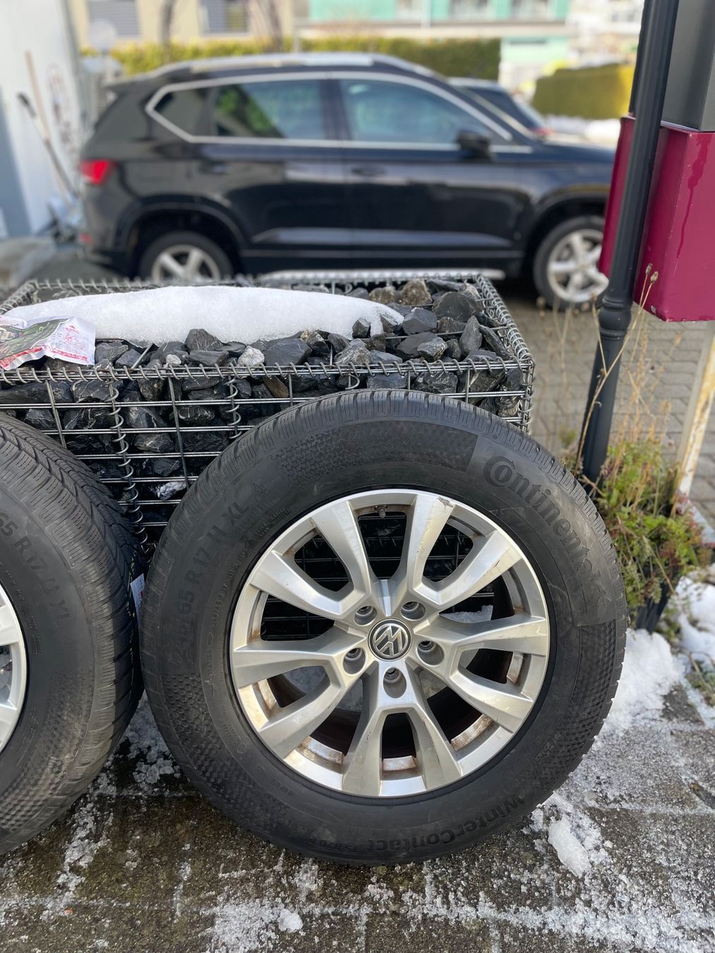 Volkswagen Pneus & Kompletträder: VW 17 Zoll Winter Kompletträder – Gebraucht aus Einsiedeln von VH_ 4