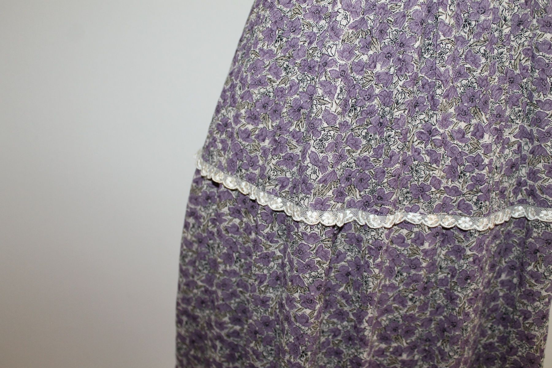 Kleider: Sommerkleid mit Spitzenbesatz – Gebraucht aus Wettingen von frenzybaden 4
