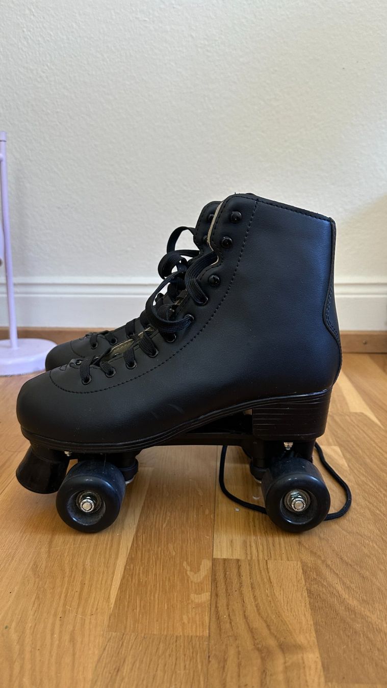 Pattini in linea & Pattini a rotelle: Rollschuhe schwarz – Usato da Zürich venduto da jos_m5nr 1