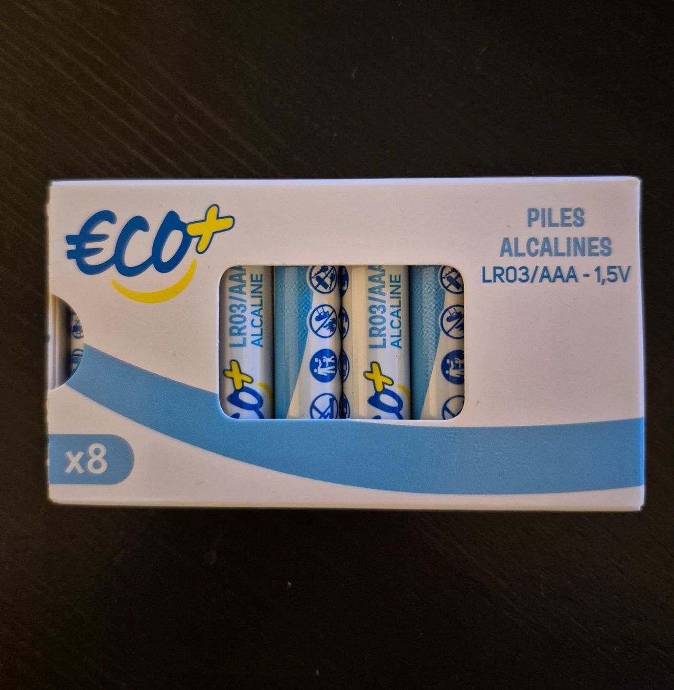 Caricatori & Batterie: 8x Alkaline-Batterien LR03 / AAA 1,5V – Usato da Vufflens-la-Ville venduto da Diddix 2