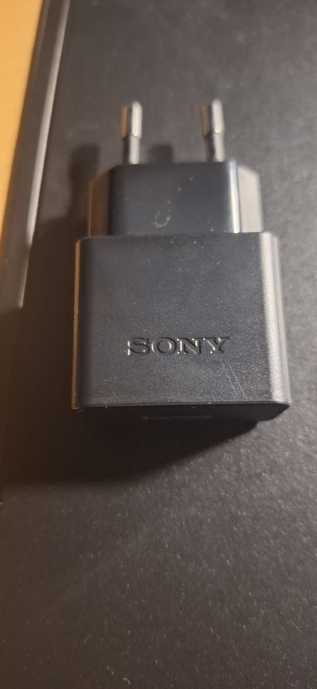 Sony Chargements: Sony USB A  Ladestecker – D'occasion à Chur par Giffa-04-06 1