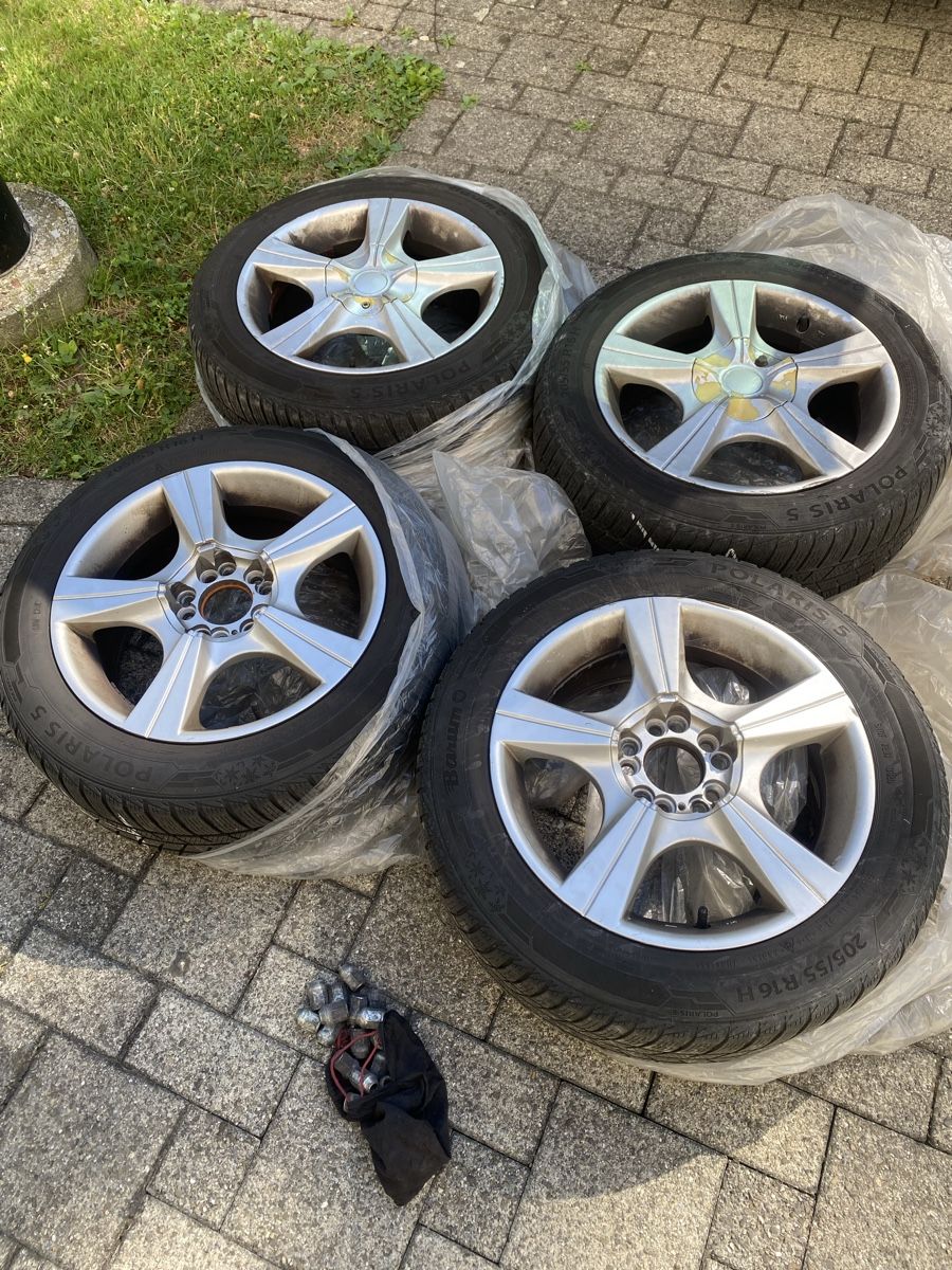 Mazda Cerchioni: Mazda 5 mit Winter pneu 16 Zoll – Usato da Effretikon venduto da Metiiiii