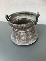 Altes handgraviertes Kupfer/Bronze Gefäss
