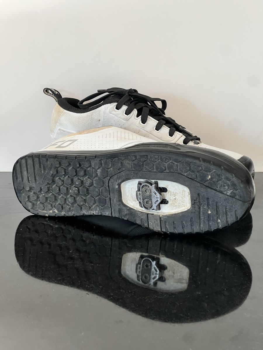 Specialized Herrenschuhe: Specialized 2fo clip 45 – Gebraucht aus Fribourg von 7vo_pd22 2