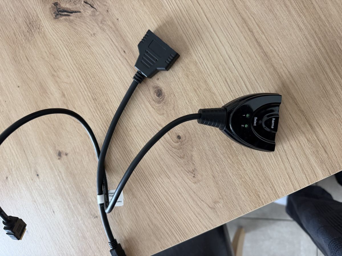 Convertisseurs: Adaptateur HDMi  – Neuf (Voir description) à Villiers par italiano0110 1