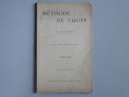 ANTIKES BUCH MIT SCHNITTMUSTERN SCHNEIDEREI 1906