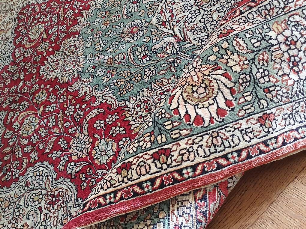 Teppiche: Kleiner seidenteppich ca80x120 – Gebraucht aus Olten von stritten 2