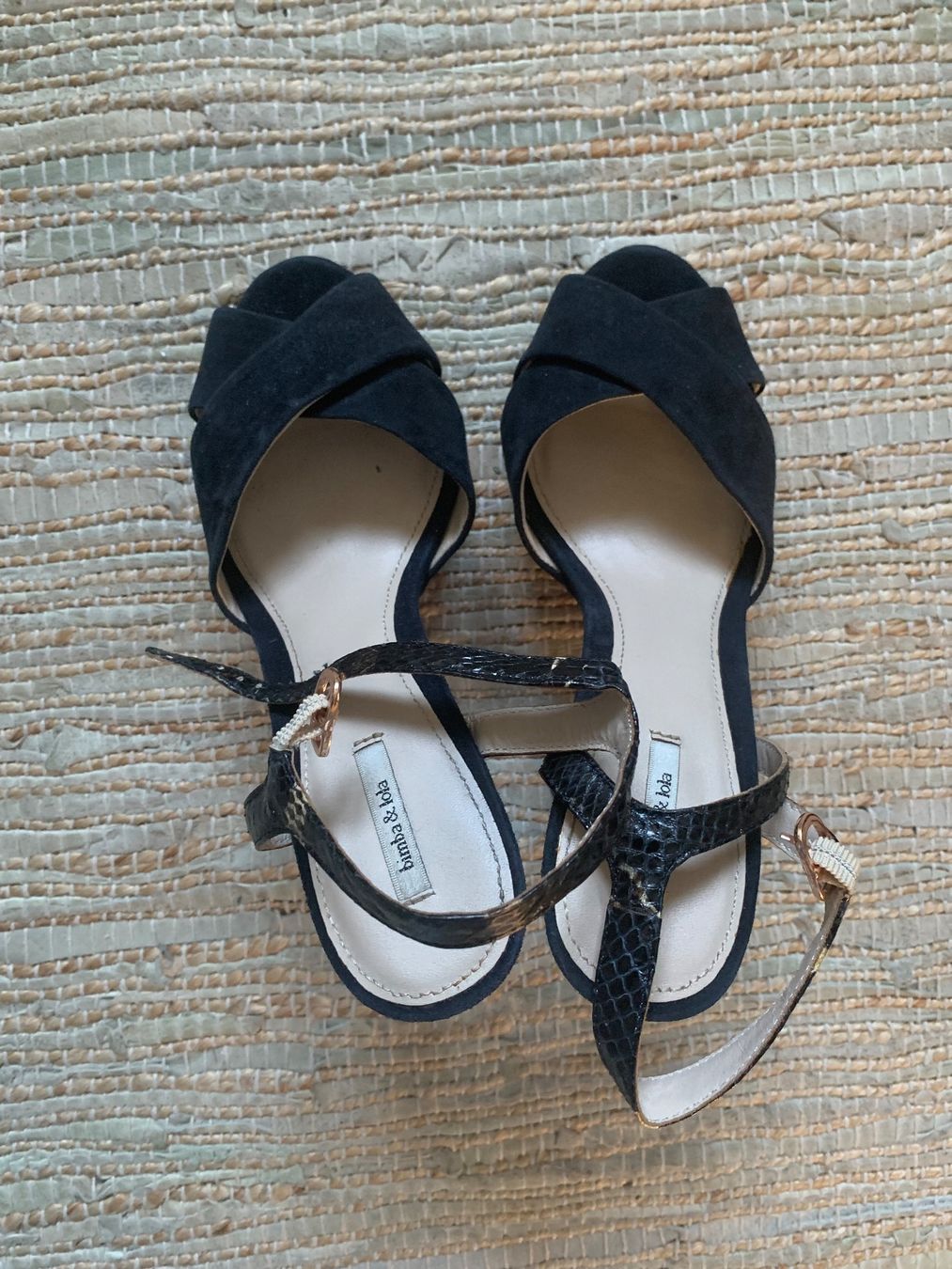 Scarpe da donna: Sandales compensées en daim - pointure 38 – Usato da Nyon venduto da ikel78 4