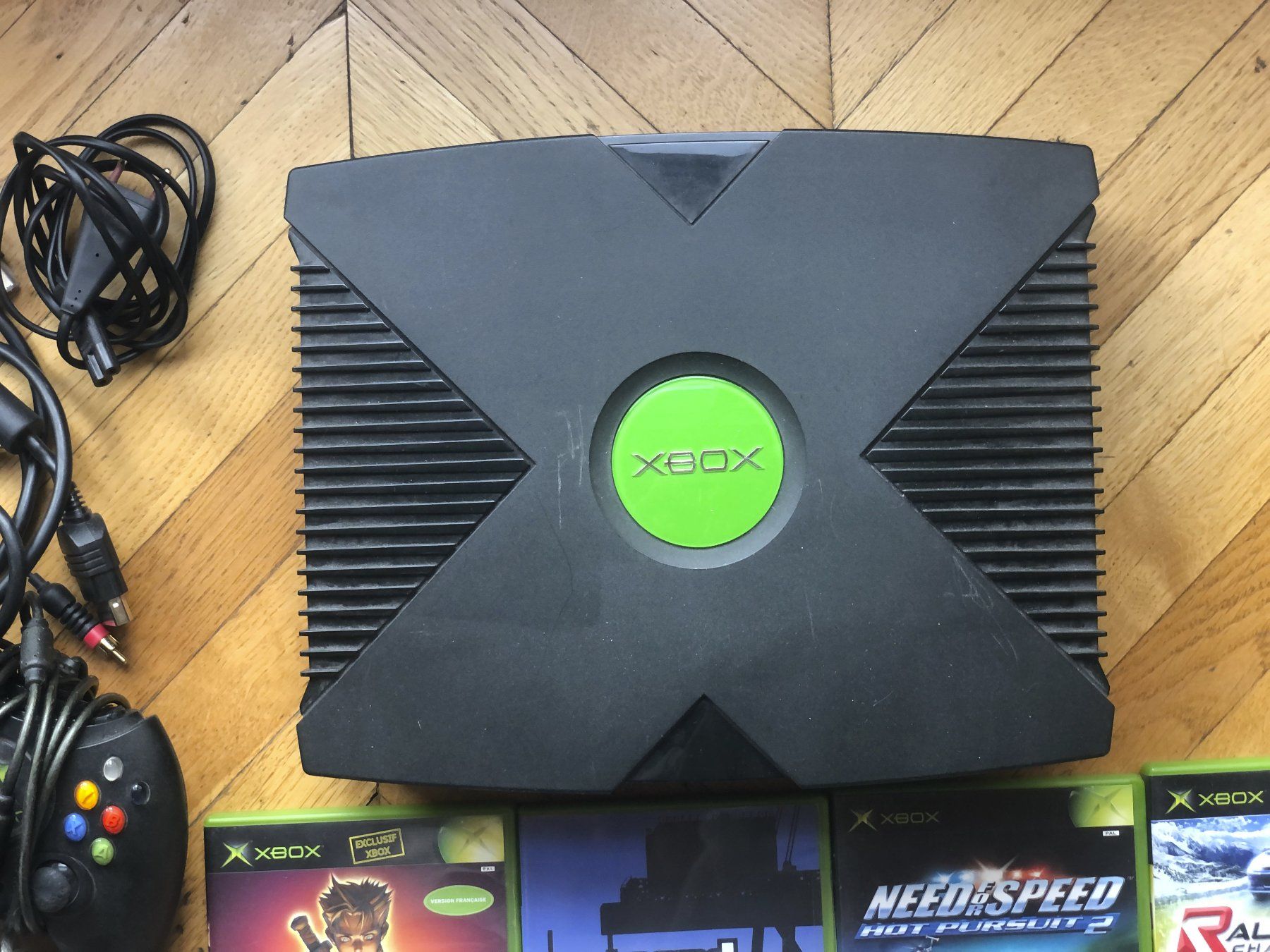 Microsoft Konsolen: XBOX CLASSIC ORIGINAL + GAMES – Gebraucht aus Zürich von  4