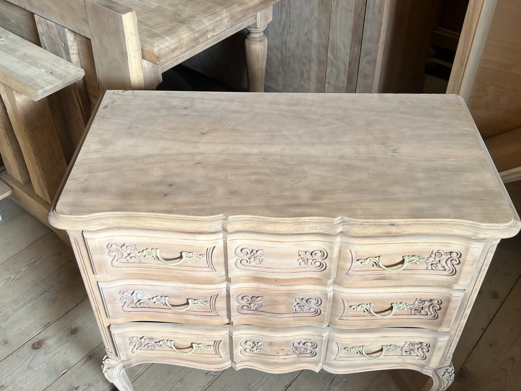 Cassettiere: ART 1083-H Commode sablé – Usato da Pont-La-Ville venduto da BCMGLEAL 1