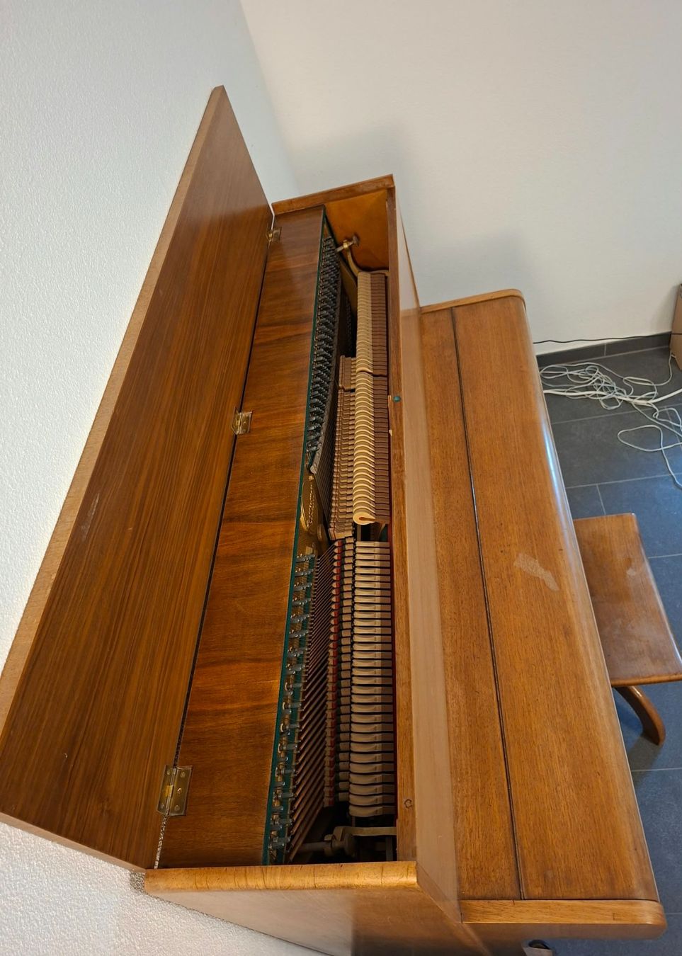 Strumenti musicali: Klavier – Usato da Arni AG venduto da Penguin3 2