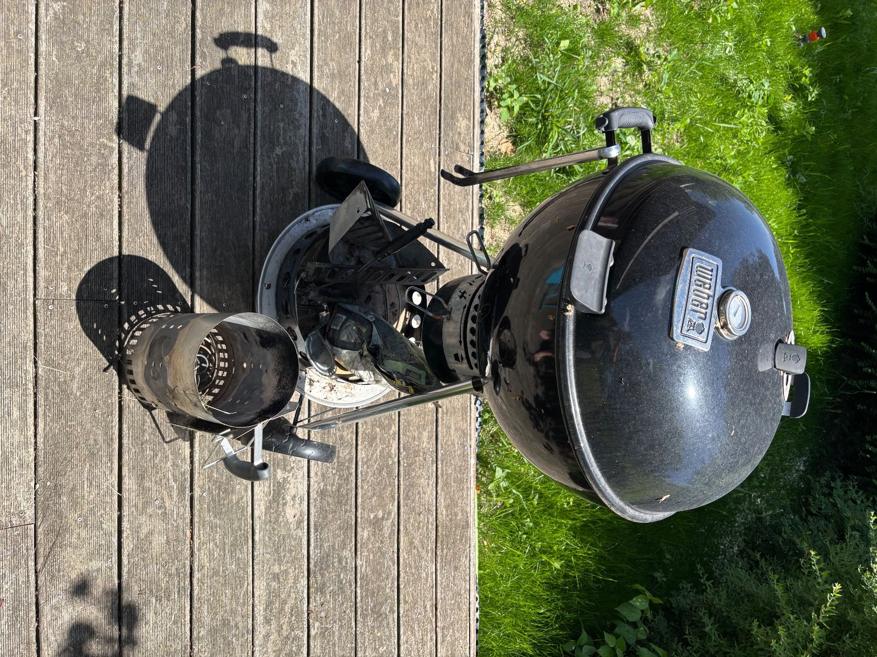 Weber Grills: BBQ Weber + Cheminée allumage – Gebraucht aus Montherod von mdonguy