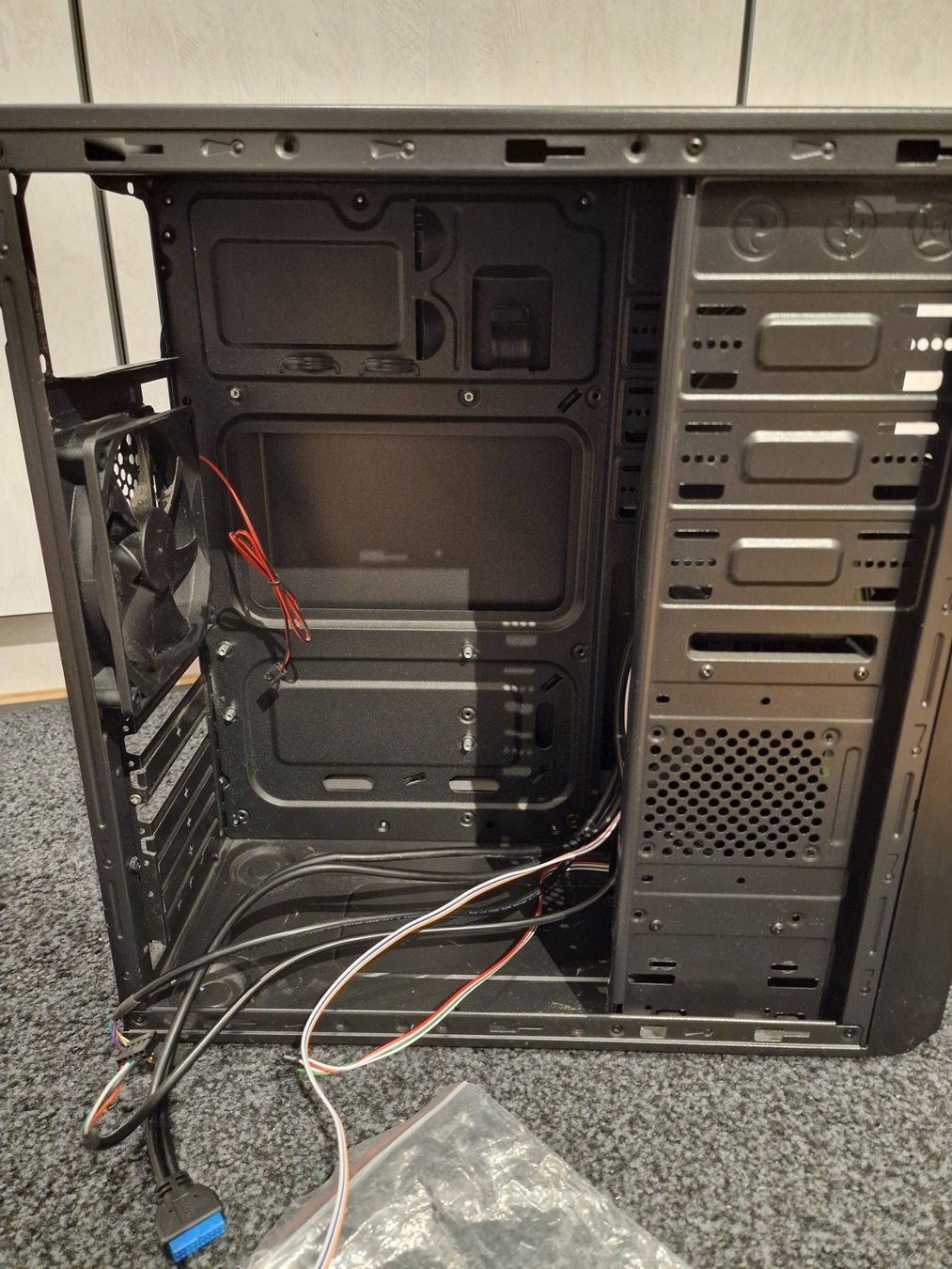 Gehäuse: Cooltek Midi-Tower (Gehäuse), inkl. Lüfter und USB – Gebraucht aus Buchrain von Sssschaller 5