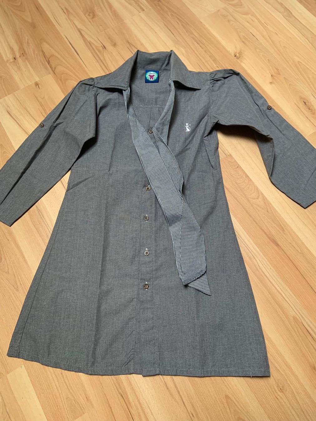Kleider: Robe – Gebraucht aus Ecublens VD von timily